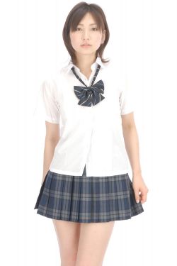入山杏奈